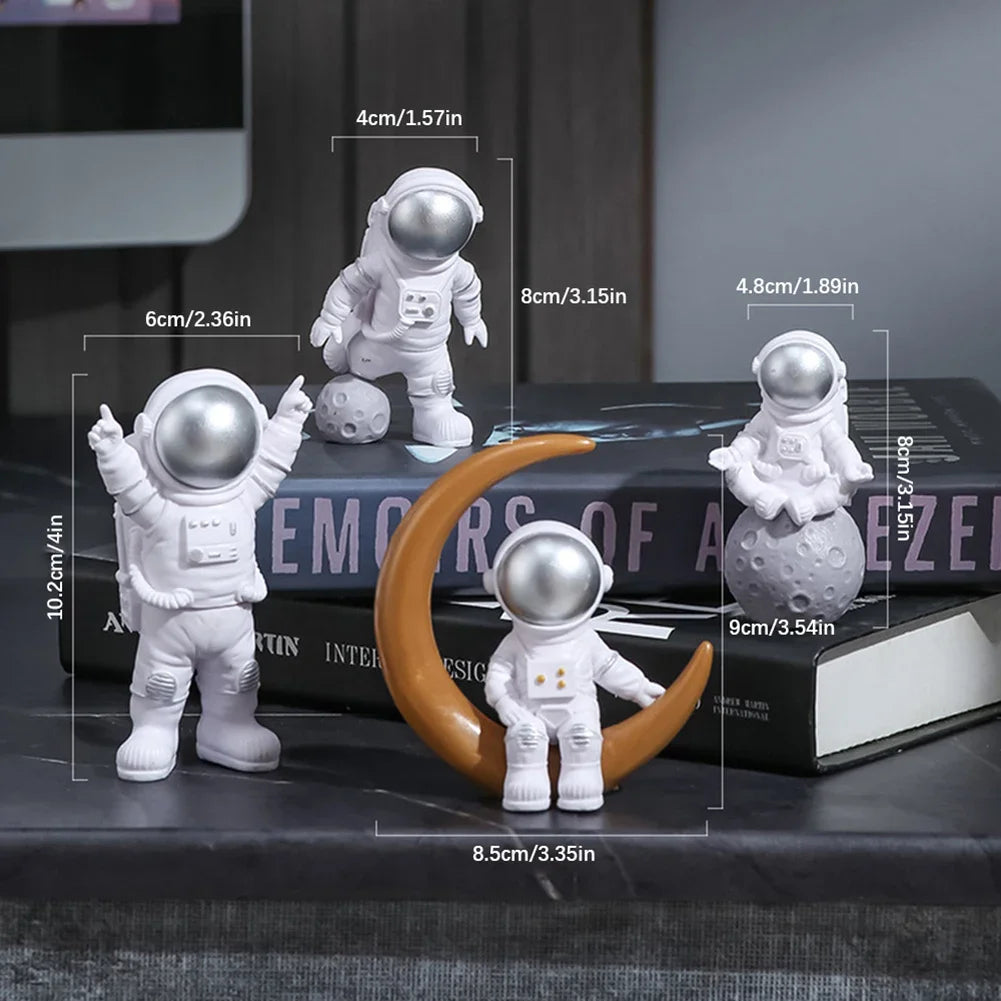 4 pcs Astronaut Figure Statue