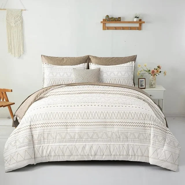 7 Pieces Comforter Set King/Queen