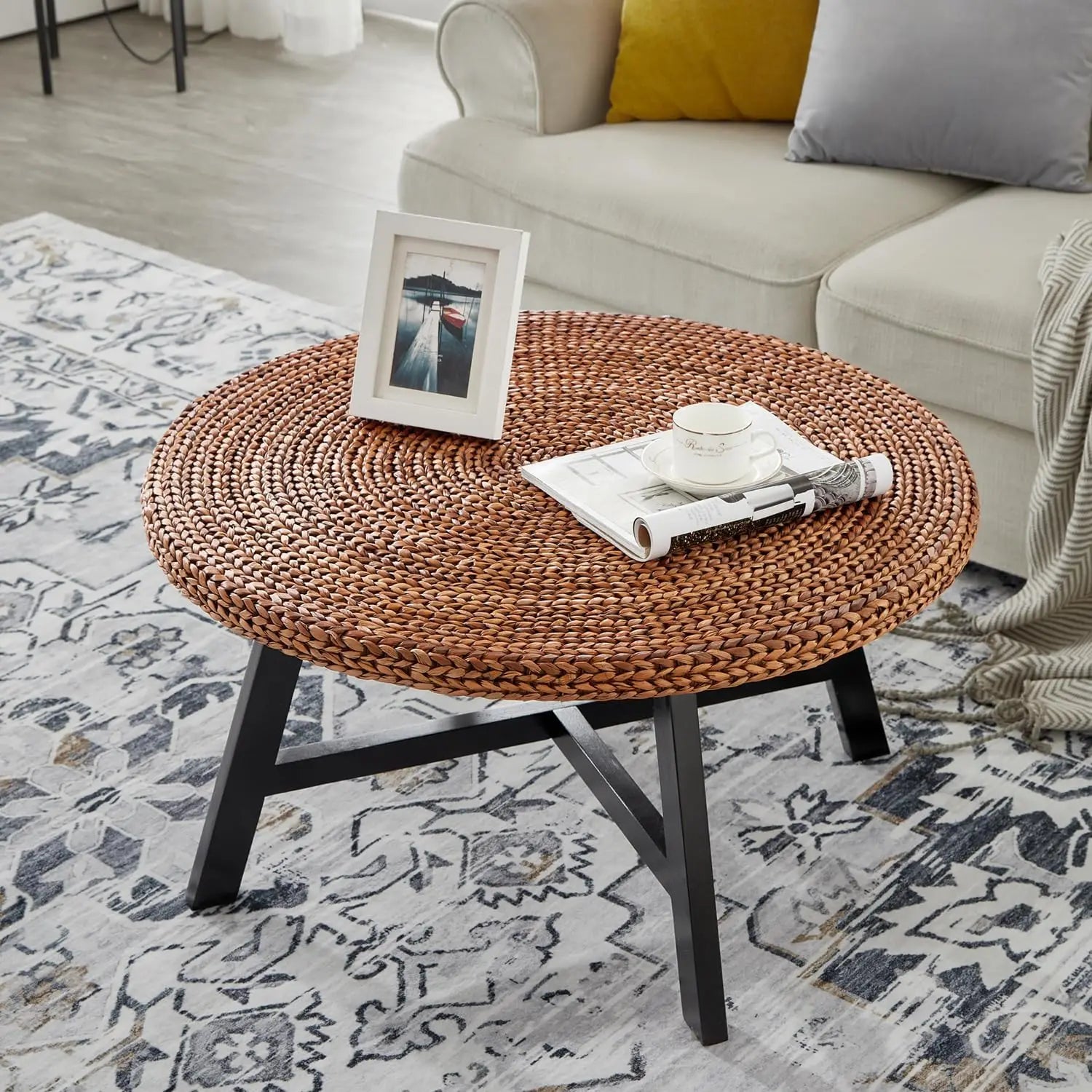 RANDEFURN Round Coffee Table